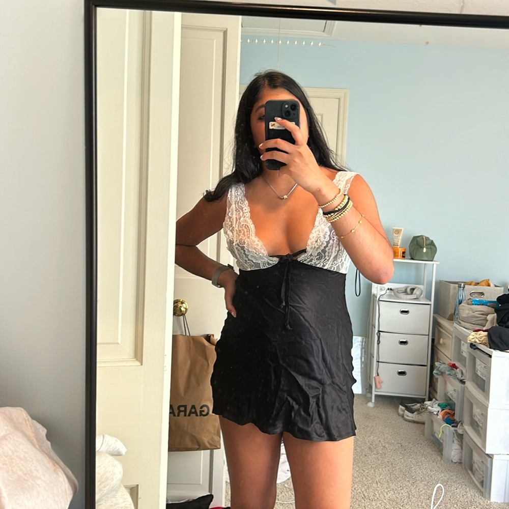 ISABELLES CABINET BLACK MINI DRESS